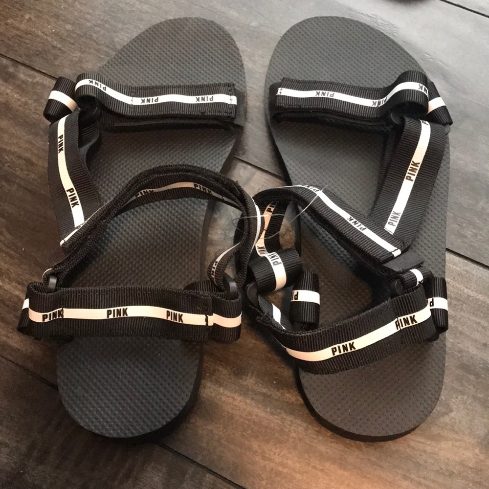 Victoria’s Secret PINK SANDALS!